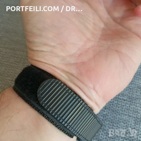 Часовник Armitron (USA) със супер подсветка, ретро стил. Марка от 1975 година., снимка 11 - Мъжки - 53607786