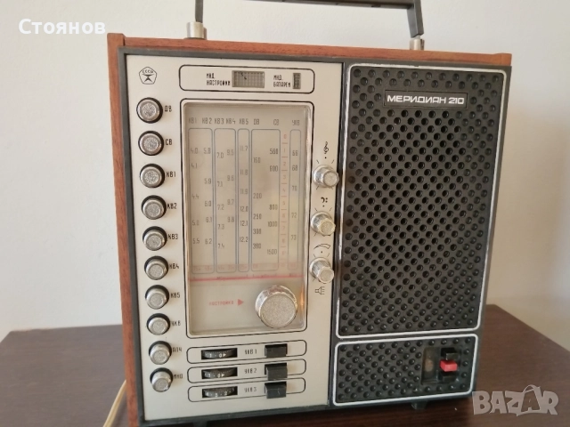 Радио МЕРИДИАН 210 СССР 1976г. , снимка 2 - Радиокасетофони, транзистори - 46748680