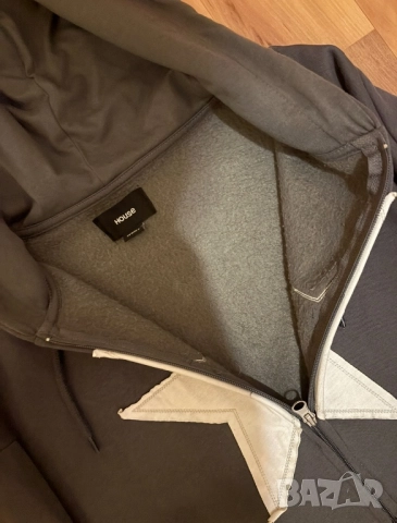 Сив суичър с цип и качулка. От House , снимка 3 - Суичъри - 52282978