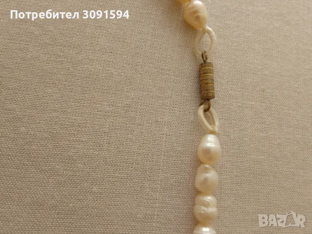 Бяла естествена сладководна перлена огърлица , снимка 5 - Антикварни и старинни предмети - 48128987