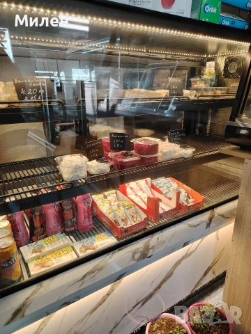 Професионална витрина, снимка 3 - Хладилни витрини и фризери - 53161492