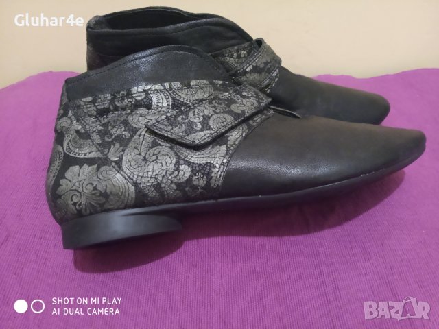 Боти Think номер 41 и 1/2.