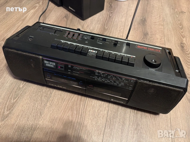 Касетофон Hitachi TRk w850e, снимка 2 - Радиокасетофони, транзистори - 53091839