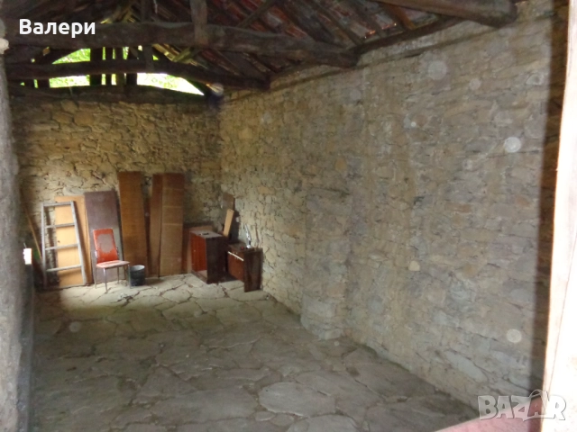 Продавам парцел в регулация с масивна плевня+ток и вода, снимка 10 - Парцели - 51548958