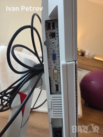 24 инча Full HD монитор Fujitsu, снимка 2 - Монитори - 53094122