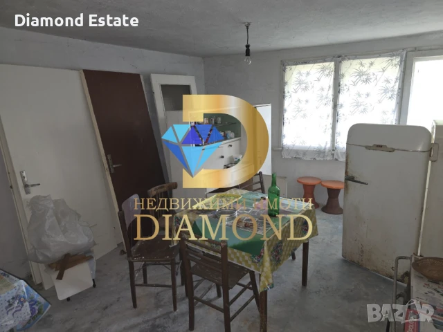 Двуетажна къща в село Бял извор, обл. Стара Загора, снимка 3 - Къщи - 51167598