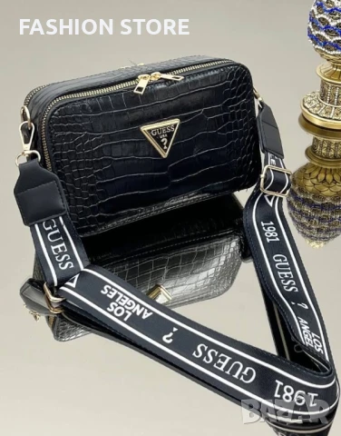 Чанта Guess, снимка 8 - Чанти - 50470350
