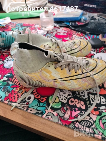 бутони за футбол 