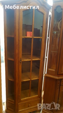 Витрина от масивно дърво , снимка 4 - Секции и витрини - 43099747
