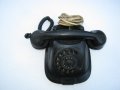 Стар телефон, снимка 1 - Стационарни телефони и факсове - 36052091