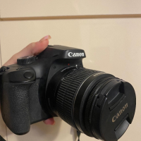 Canon EOS 4000D, снимка 1 - Фотоапарати - 44910647