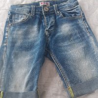 Къси дънкови панталони, снимка 1 - Детски къси панталони - 32984762