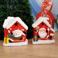 Светеща керамична къщичка с Дядо Коледа и Снежко светеща коледна украса, снимка 1 - Декорация за дома - 26676114