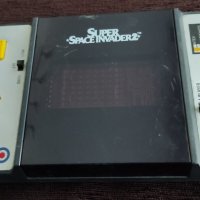 Продавам ретро игра Space Invaders, снимка 1 - Други игри и конзоли - 43141989