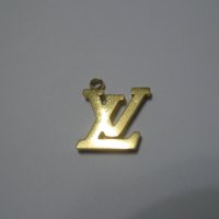 Висулка LV, снимка 1 - Колиета, медальони, синджири - 37148178