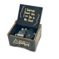 Дървена музикална кутия Хари Потър , Хогуортс Hary Potter Грифиндор, снимка 2 - Декорация за дома - 44843813