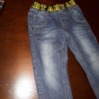 3-4г 104см Дълги панталони тип дънки, подплатено Цвят синьо Без следи от употреба, снимка 1 - Детски панталони и дънки - 26752016