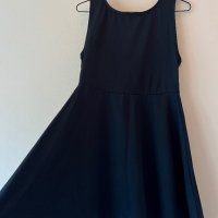 H&M Черна разкроена в талията рокля М размер 🖤 , снимка 4 - Рокли - 44017110
