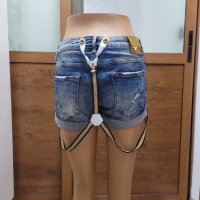 Къси дънкови панталони с тиранти, снимка 5 - Къси панталони и бермуди - 37454780