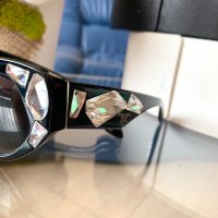 Слънчеви очила Prada, снимка 4 - Слънчеви и диоптрични очила - 24172099