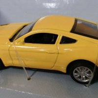 Метални колички: Ford Mustang (Форд Мустанг), снимка 4 - Колекции - 32327362