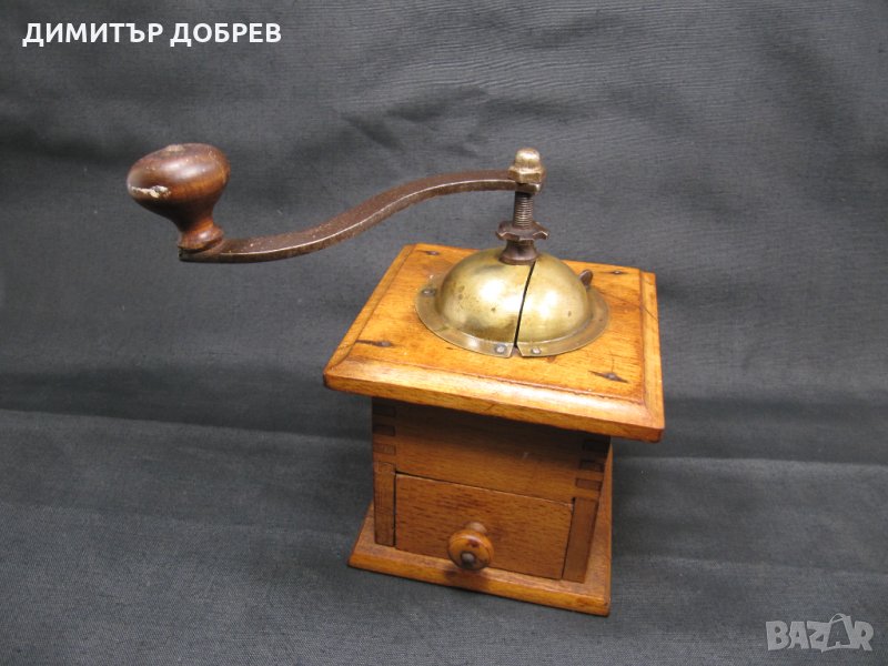 СТАРА РЕТРО ДЪРВЕНА МЕЛНИЦА ЗА КАФЕ ИЛИ ПОДПРАВКИ, снимка 1