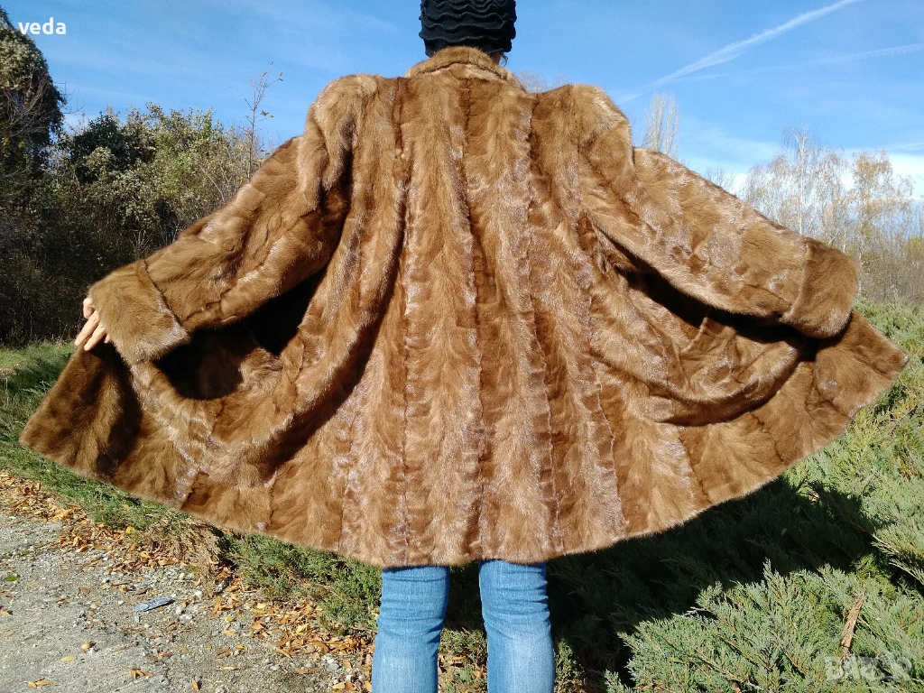 Луксозно кожено палто от норка модел перелина размер М/L, снимка 1