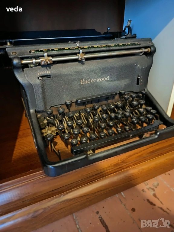 Антикварна пишеща машина от 1939 г. модел Underwood Master, снимка 1