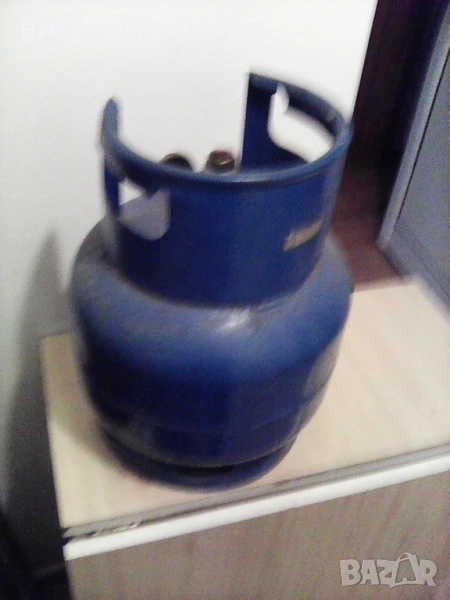 12  кг  .  Регистрирана  /  с  нов  винтил   -  има   половин  бутилка     с   гас  , снимка 1