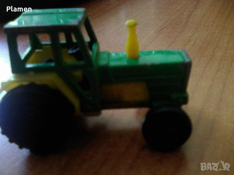 Умалено копие на трактор, снимка 1