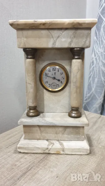 Френски античен мраморен каминен часовник марка ЛЪВ, снимка 1