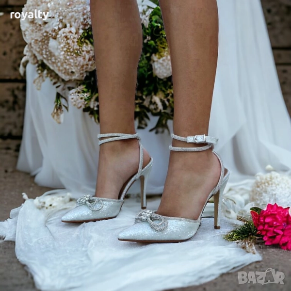 Сандали на ток - бял брокат, снимка 1