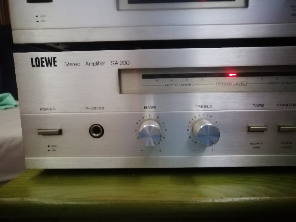Loewe sa 200 hot sale