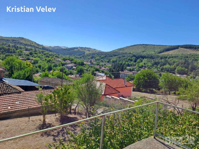 Къща в село Каран Върбовка, област Русе, снимка 9 - Къщи - 53483715