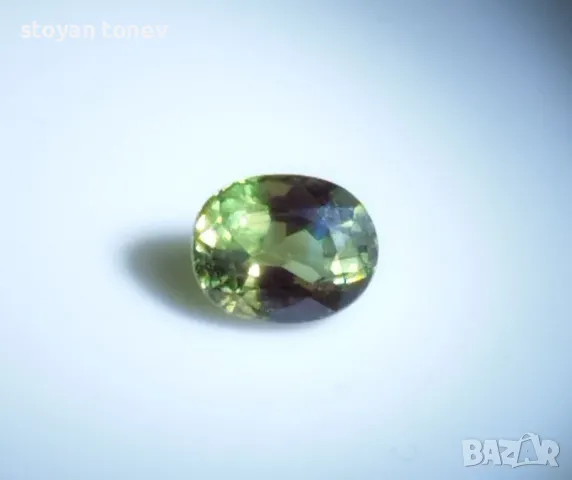 Рядък естествен Александрит с VS чистота - 0.98кт.! Сертифициран! Нов!, снимка 11 - Други - 49501283