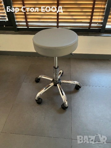 Стол на колелца Kiev black +2г гаранция, снимка 7 - Столове - 50937326