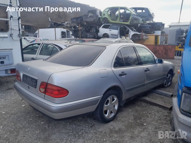 Мерцедес Е220, 2,2 d, 97 на части, снимка 6 - Автомобили и джипове - 39456961