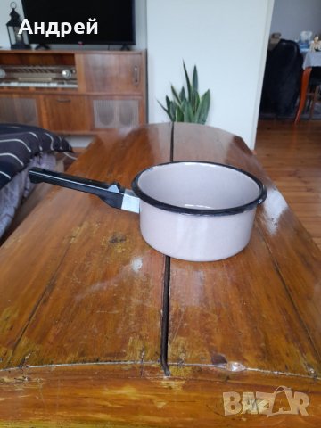 Стара емайлирана касерола,тиган #2, снимка 3 - Други ценни предмети - 38672766