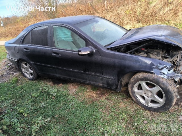 Mercedes Benz C class W203 C220 CDI Мерцедес Ц220 НА ЧАСТИ, снимка 5 - Автомобили и джипове - 43092458