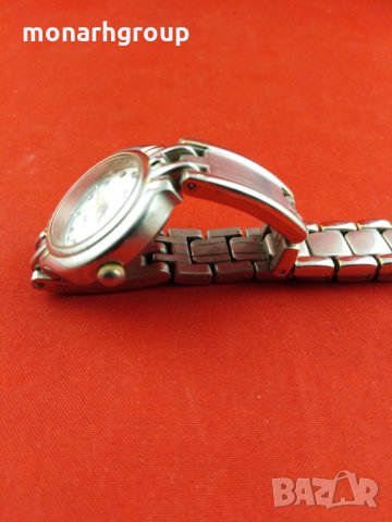 часовник Vogue, снимка 4 - Дамски - 10331312