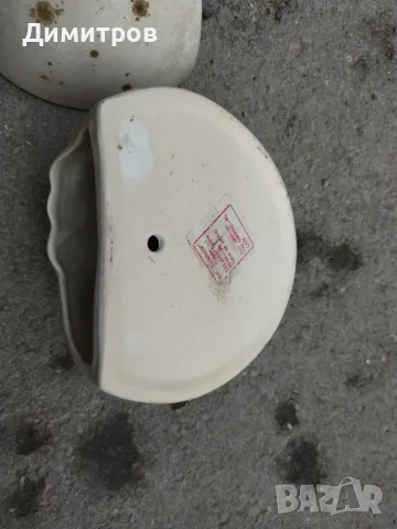 Керамична саксия за стена, снимка 2 - Декорация за дома - 50297420