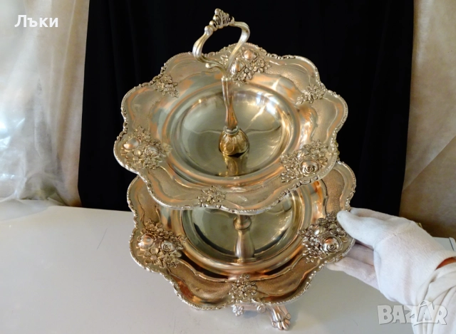 Посребрен поднос,плато на два етажа 47 см., 1.9 кг.,рози,барок. , снимка 2 - Антикварни и старинни предмети - 51826703