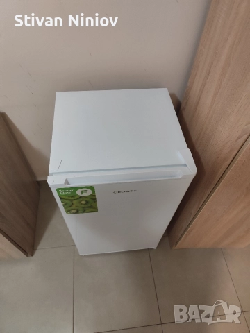 Хладилник Crown energy class E, снимка 8 - Хладилници - 52556719