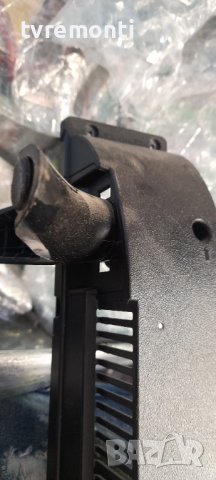 оригинална стойка от телевизор TELEFUNKEN модел 32HB4100