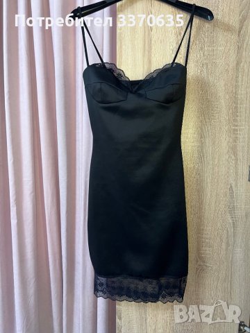 Черна дамска рокля с дантела