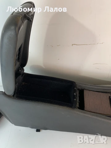 Подлакътник Mercedes-Benz C-class W203 (00-04)г. , снимка 6 - Части - 50682394