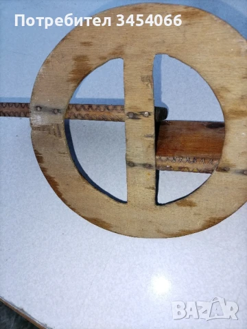 Малка етажерка. , снимка 4 - Антикварни и старинни предмети - 51322804