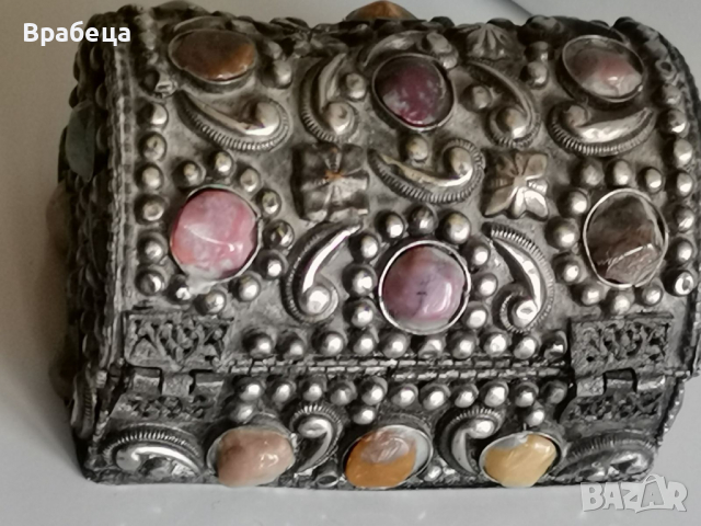 Възрожденска кутийка за бижута , снимка 4 - Антикварни и старинни предмети - 36559743