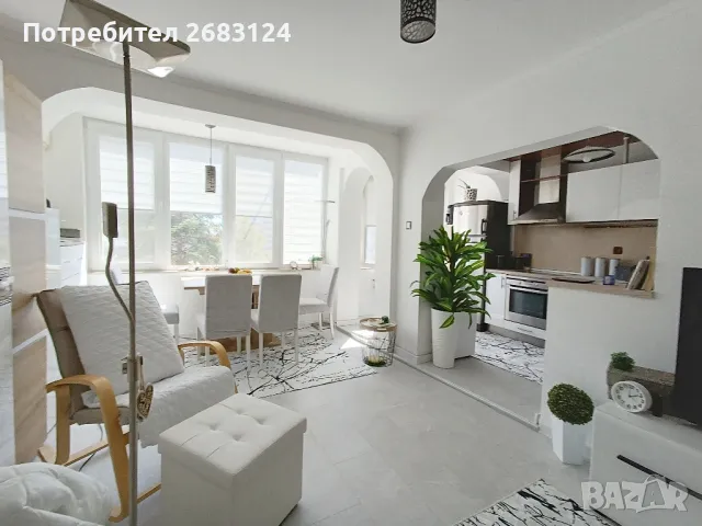 СОБСТВЕНИК продава тристаен, тухлен, ремонтиран апартамент кв.Чайка, снимка 5 - Апартаменти - 47208142