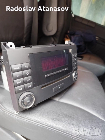 Оригинално радио Mercedes W639